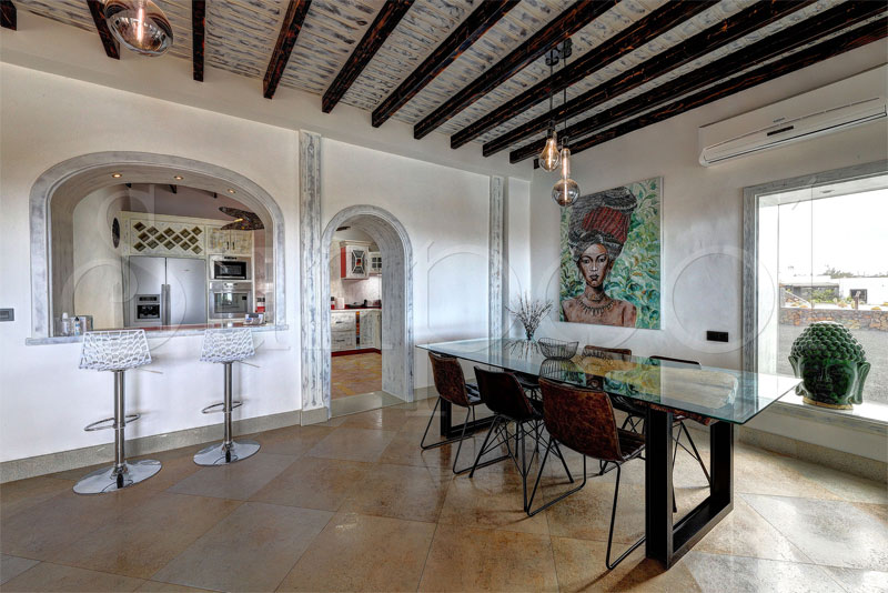 Villa Dafmir - villas en lanzarote con piscina