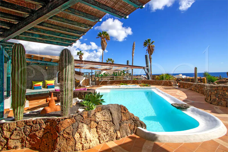 Villa Dafmir - villas en lanzarote con piscina