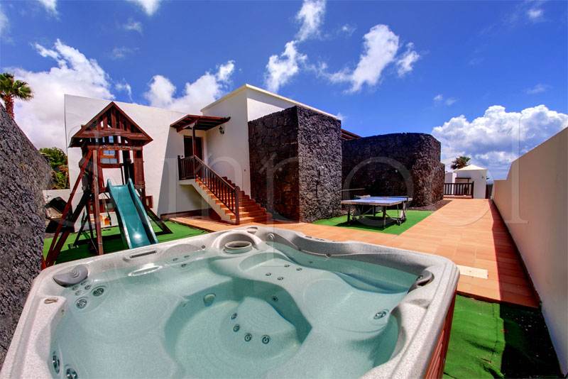 Villa Amina 26 - villas en lanzarote con piscina