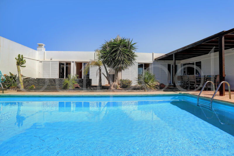 Villa Las Canas - villas en lanzarote piscina privada