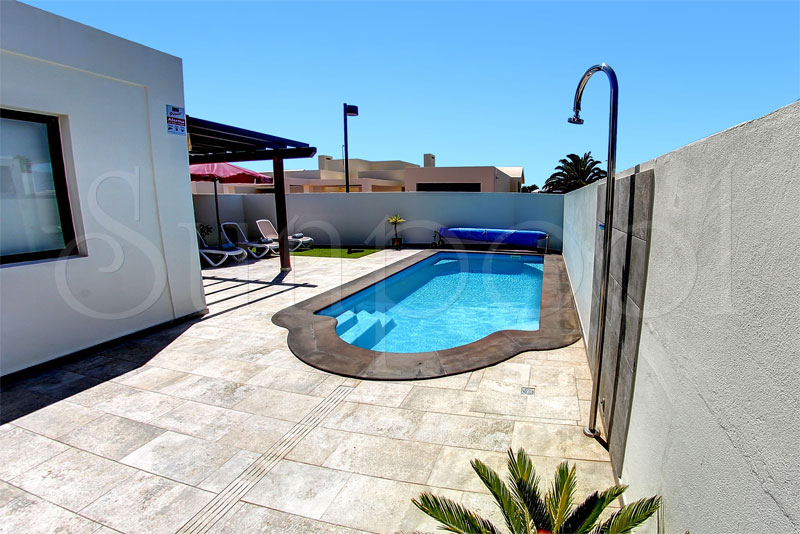 alquiler villa lanzarote piscina privada