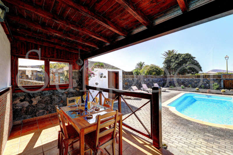 Casa Cernícalo - villas en lanzarote piscina privada