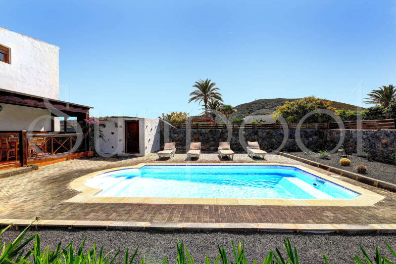 Casa Cernícalo - villas en lanzarote con piscina privada