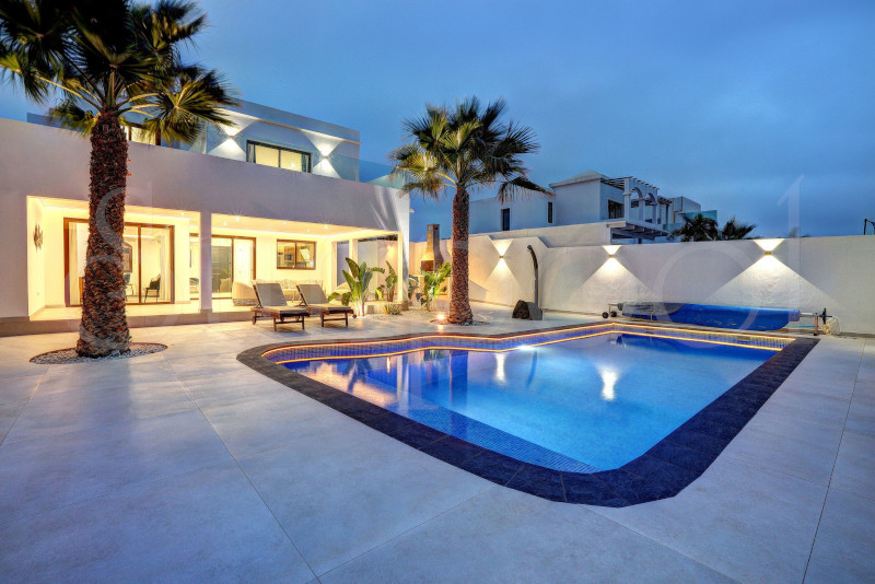 Villa Buenaventura - villas en lanzarote con piscina climatizada