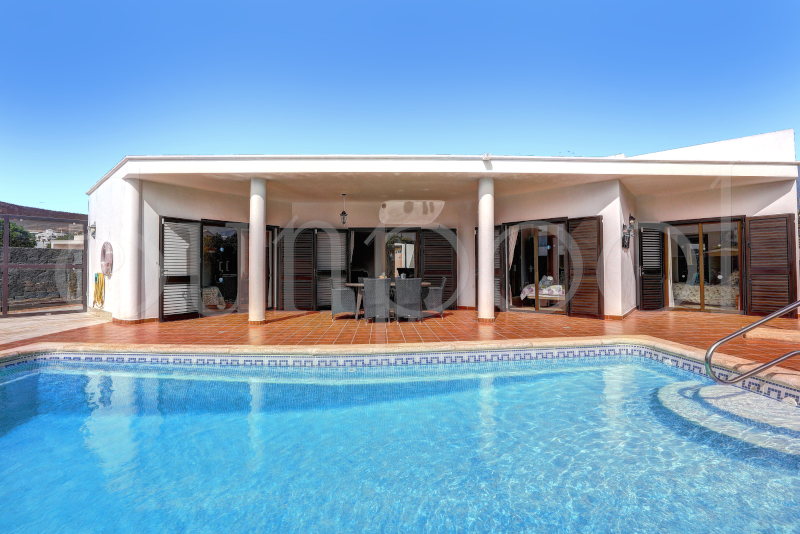 Villa Alexis - alquiler de villas en lanzarote con piscina privada