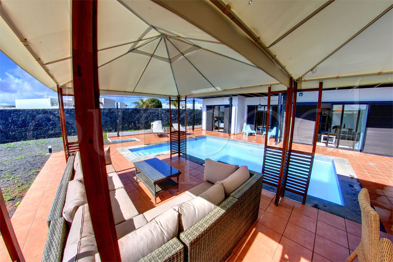 Villa Blue Sky - alquiler de villas en lanzarote con piscina privada