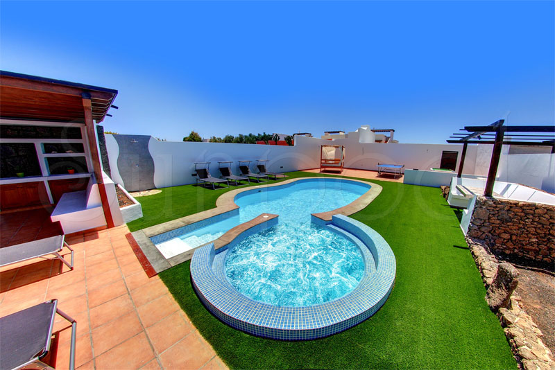 Villa Valeria - villas en lanzarote con piscina climatizada