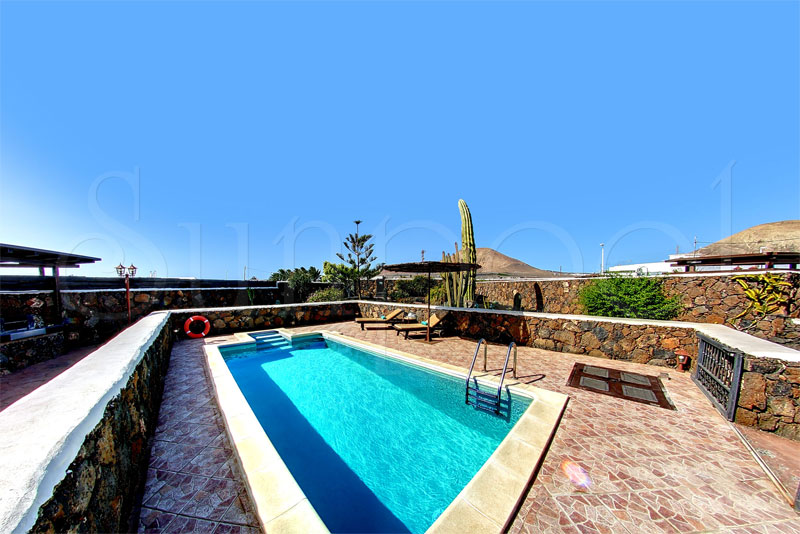 Villa Cristina - villas en lanzarote con piscina privada