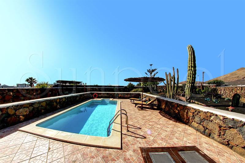 Villa Cristina - villas en lanzarote piscina privada
