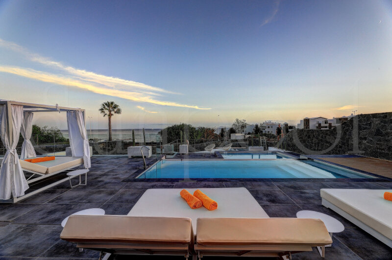 Villa Infinity - villas en lanzarote con piscina