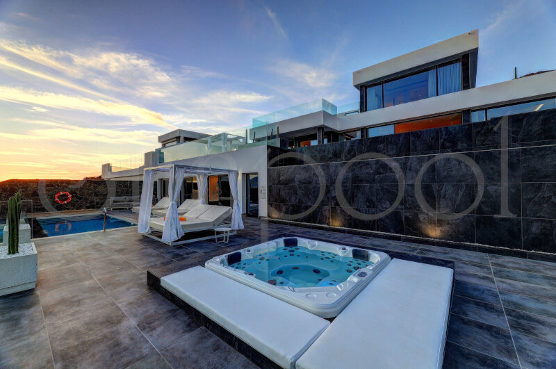 Villa Infinity - villa en lanzarote con piscina