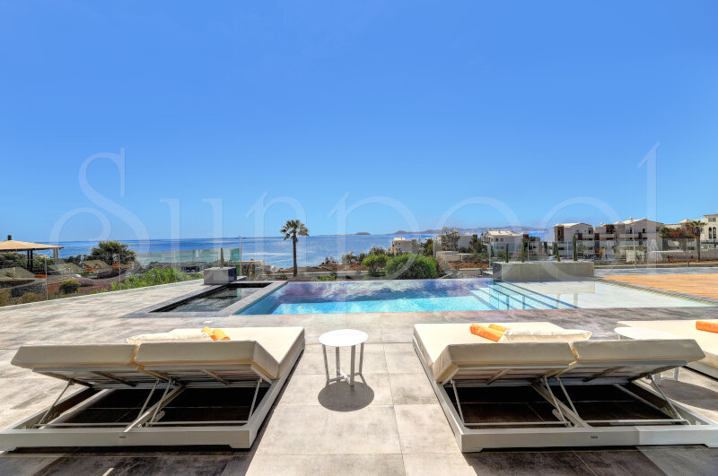 Villa Infinity - villas en lanzarote con piscina climatizada