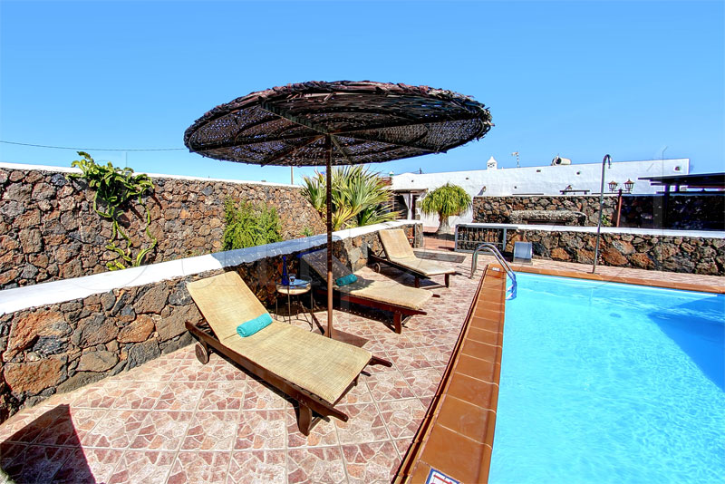 Caserío de Güime - villas en lanzarote con piscina climatizada