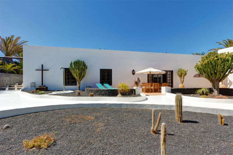 Villa El Cactus La Cueva - villas en lanzarote piscina privada