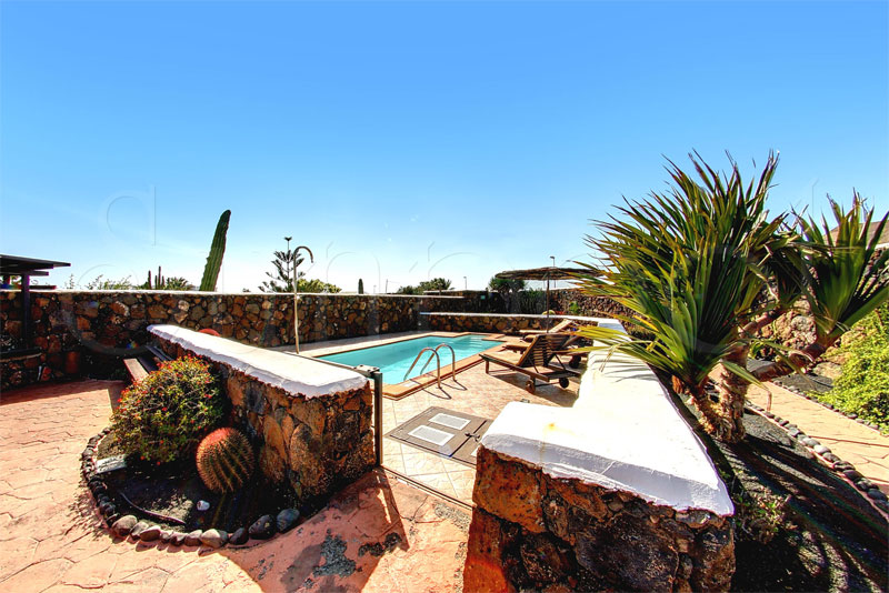 Villa Adela - alquiler de villas en lanzarote con piscina privada