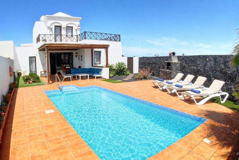Villa Erika - villas en lanzarote con piscina privada