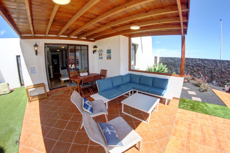 Villa Erika - alquiler de villas en lanzarote con piscina privada